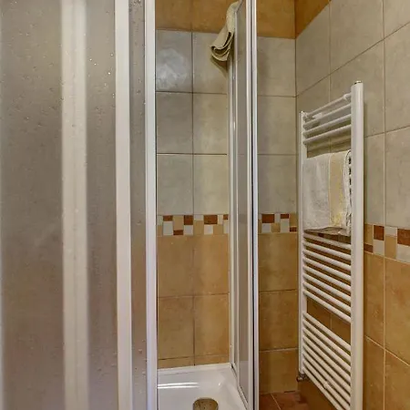 Koliba U Kuba A Rekreacne Lejlighed Hrustin