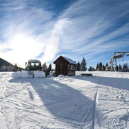 Koliba U Kuba A Rekreacne Hrustin