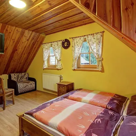 Lejlighed Koliba U Kuba A Rekreacne Hrustin