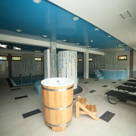 Koliba U Kuba A Rekreacne Hrustin