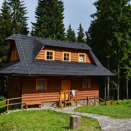 Koliba U Kuba A Rekreačné * Hrustin