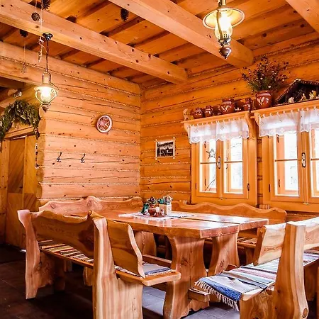 Koliba U Kuba A Rekreačné Appartamento Hrustin